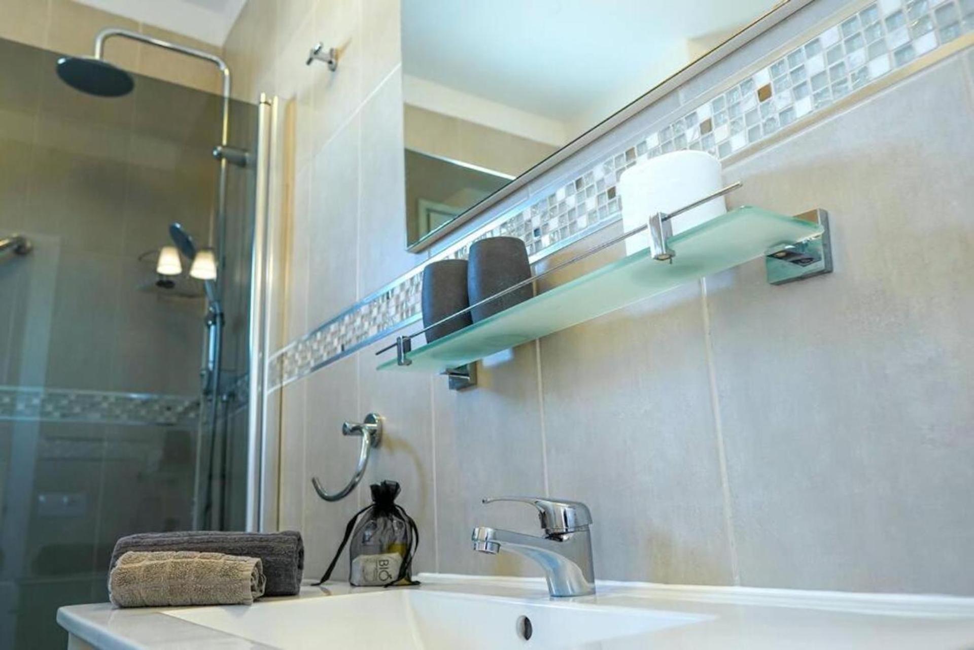 Amazing 2 Bedroom Flat With Beachfront And Pool, Paraiso Del Sur A306 Playa Paraiso  Bagian luar foto