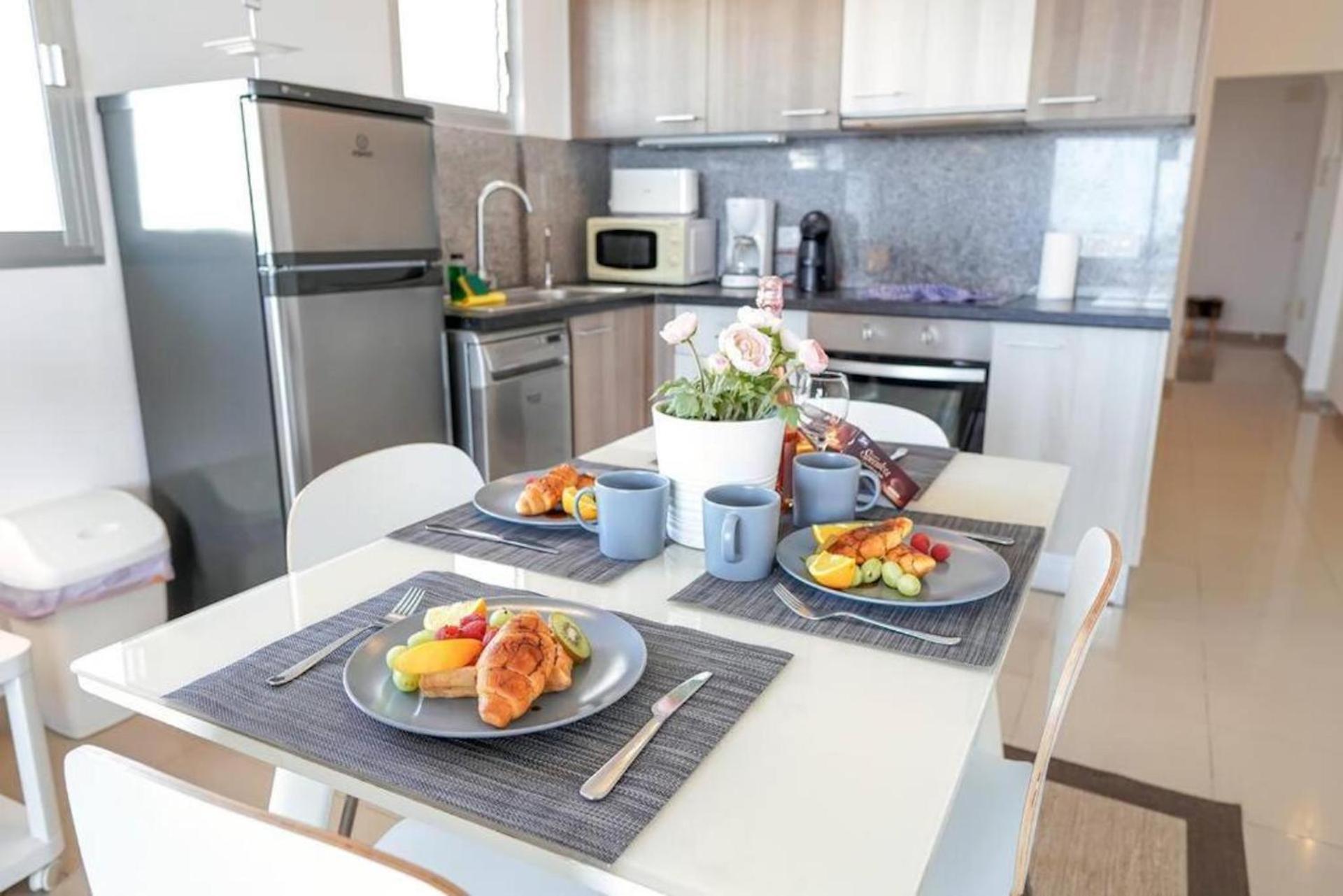 Amazing 2 Bedroom Flat With Beachfront And Pool, Paraiso Del Sur A306 Playa Paraiso  Bagian luar foto